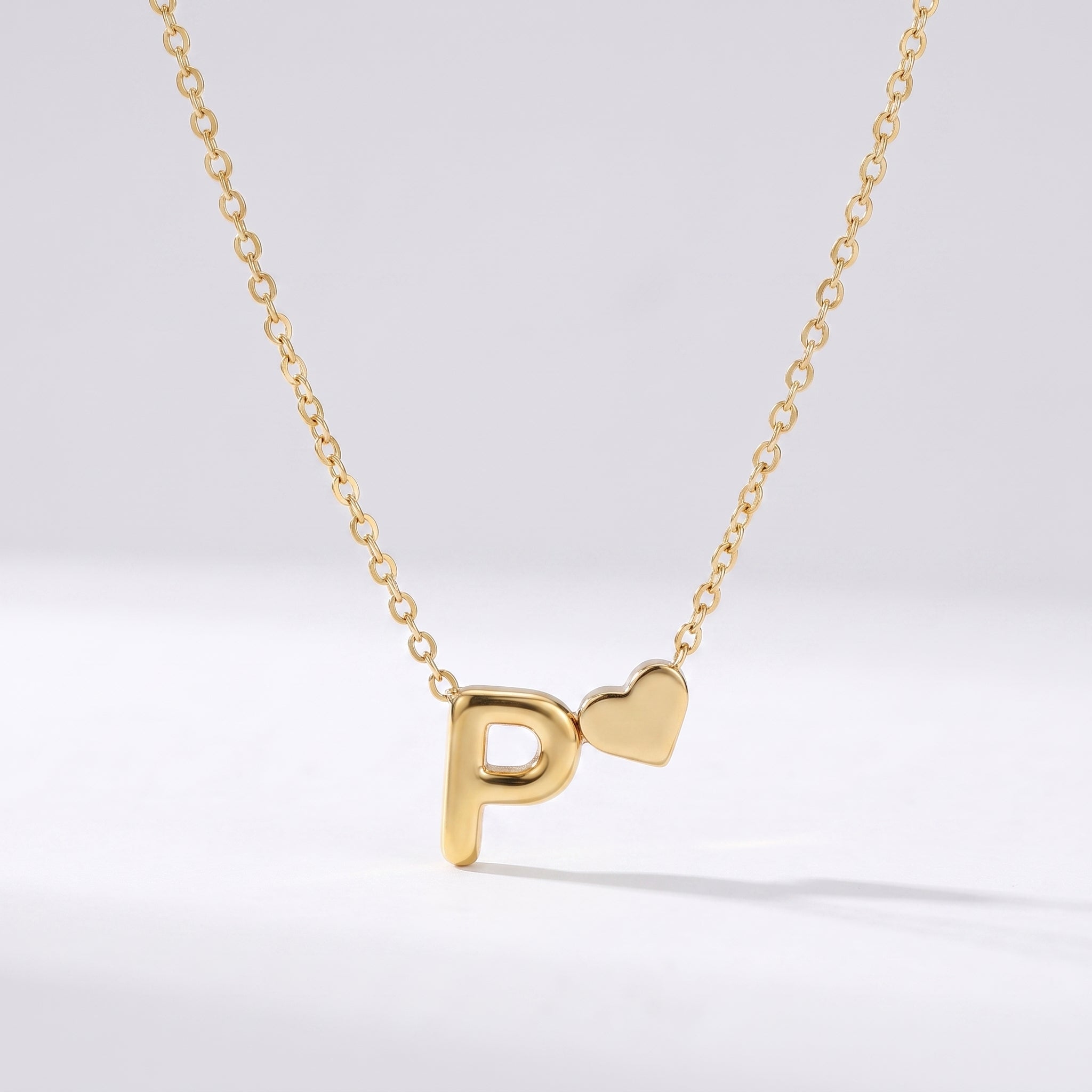 Colar Letra Coração Dourado