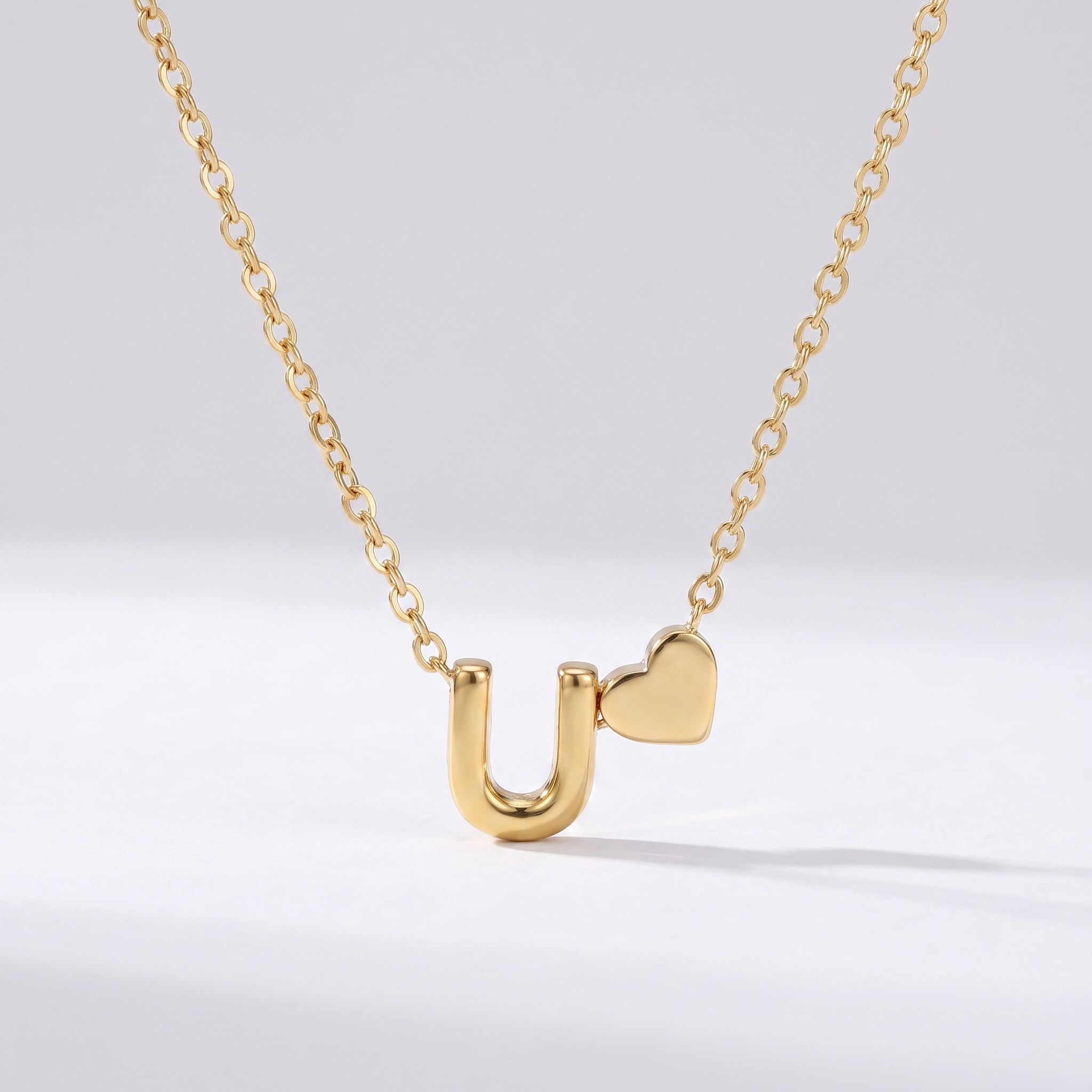 Colar Letra Coração Dourado