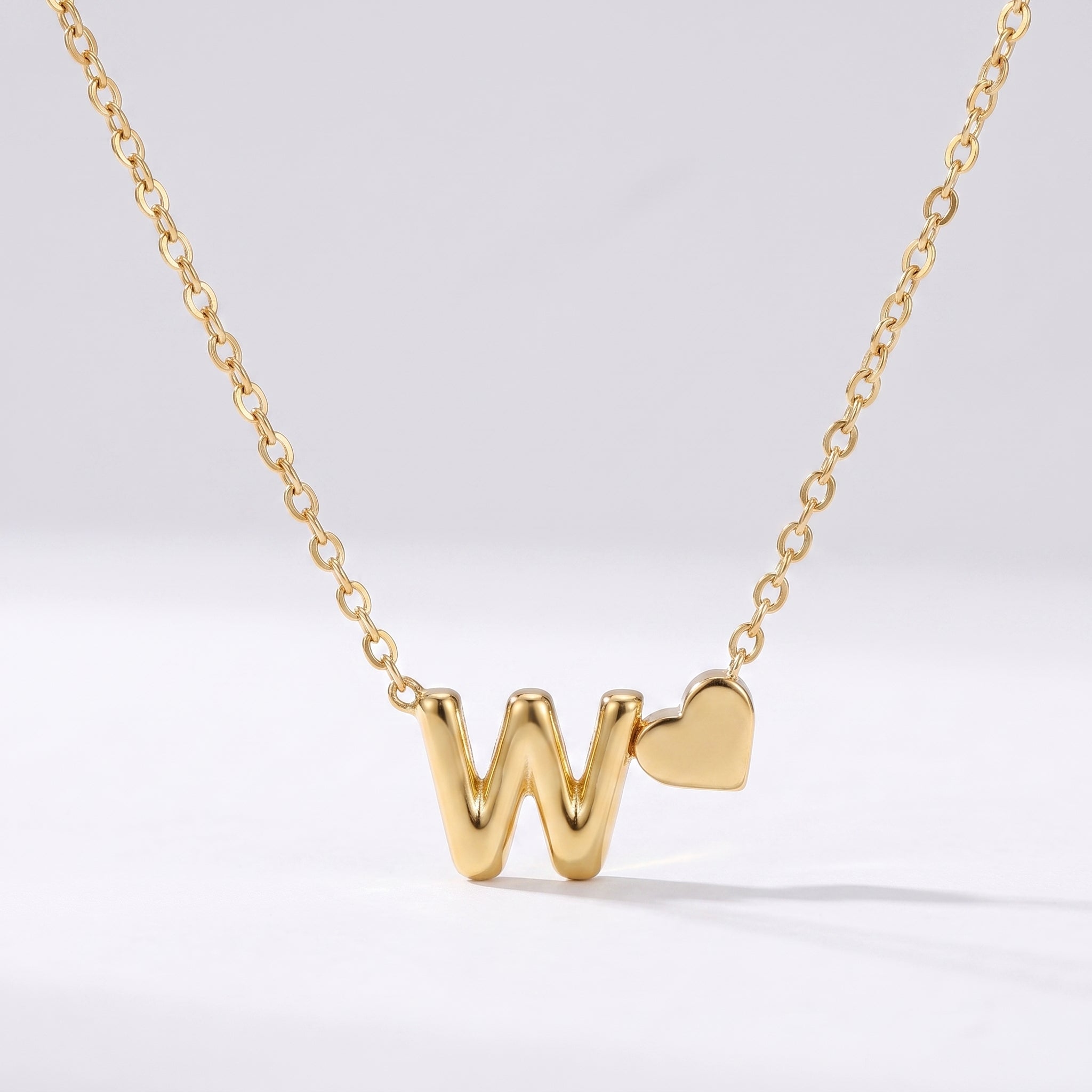 Colar Letra Coração Dourado