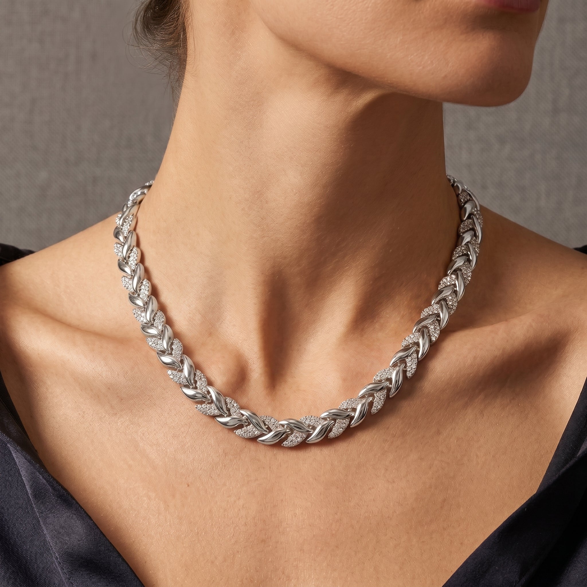 Elegantes Conjunto de Strass em Forma de Cauda de Peixe